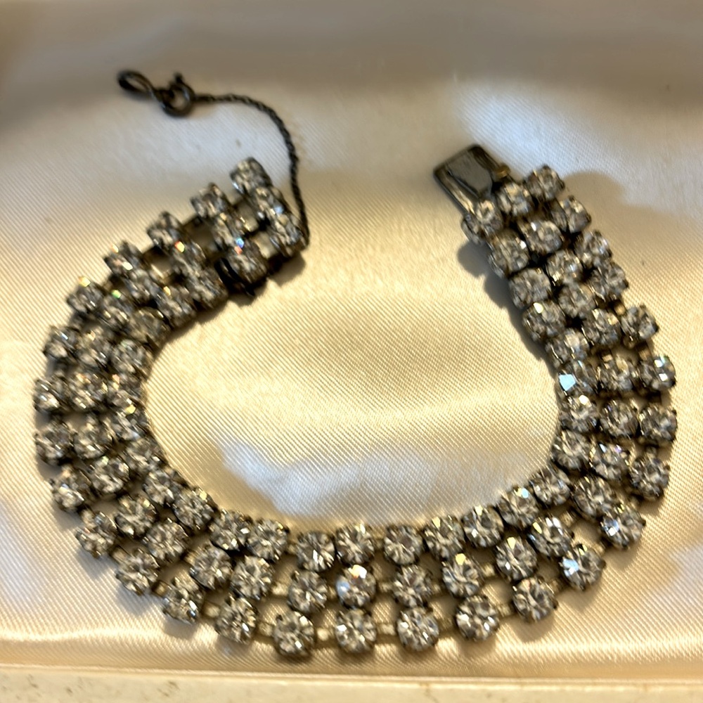 Vintage signed Czecho Slovakia 3 strand rhinestone bracelet! - Picture 4 of 7